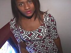 Sterling Ex GF Sucks Cock de Glory Hole !