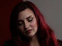 Tests de belle-mère tatoué sur fils Big Dick