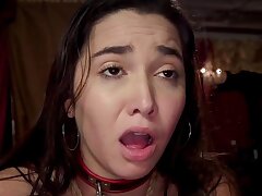 L’étage présente balle partie de BDSM echangistes 2