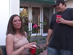 Collège frat party avec Tori Black et Jamie Elle faire anal