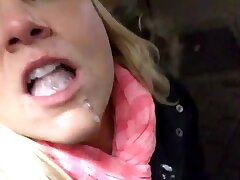 Amateur de Train Station Blowjob