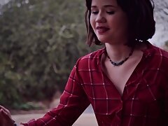 TEENFIDELITY Goth Yhivi Teen chatte poilue remplie de sperme