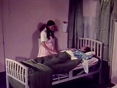 La pipe D'une infirmière coquine est géniale (Vintage des années 1960)