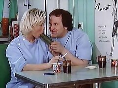 Infirmière de sale allemand