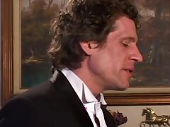 Nouvellement Wed épouse obtient dominé méchant Dp Fuck