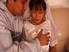 busty mariée japonaise Reina Minami baise par eliman