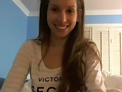 Lelu Love-WEBCAM : Strip tease Poledancing douche Voir la