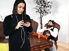 Lena Paul suce Charles Dera le dos de sa femme - Lena Paul